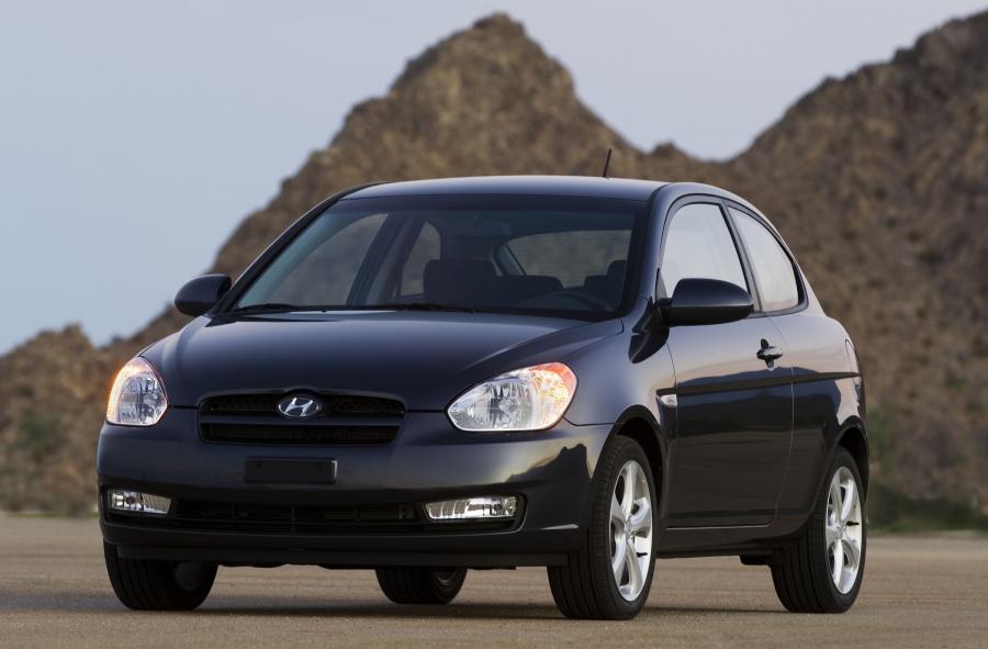  Hyundai Accent 3-Door 2006 года  (фото 24 из 54)